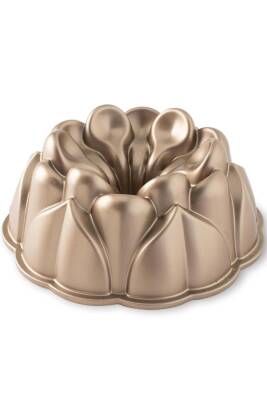 Nordicware 93848 Manolya Bundt Kek Kalıbı Spring