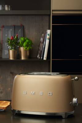 Smeg TSF01CHMEU 1x2 Mat Gold Ekmek Kızartma Makinesi