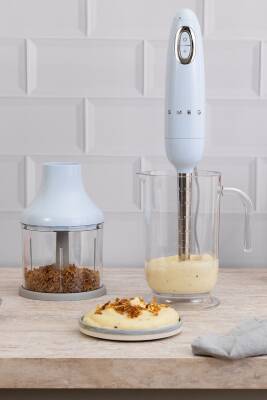 Smeg HBF03PBEU Pastel Mavi Aksesuarlı El Blender Seti